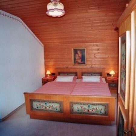 Nr. 1 "Schlierseeblick" Schlafzimmer